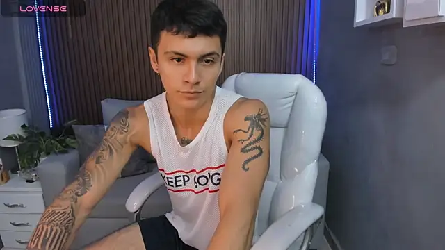 Leo santoro online show from 8, 11, 2025