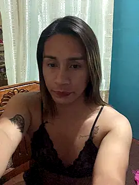 pretty TRANSjona online show from 24, 10, 2025