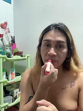 pretty TRANSjona online show from 5, 6, 2026