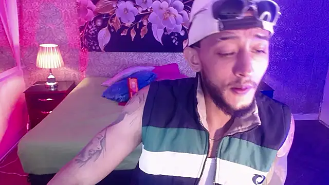 Snapshot of jonas_conor chatting on 25, 11, 2025 jonas conor online show from 25, 11, 2025