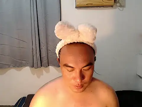 asianayumi online show from 1, 4, 2026