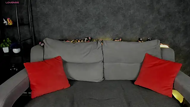 Lori Blossom online show from 18, 2, 2026