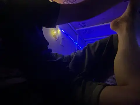 FitNhot sam online show from 4, 10, 2025