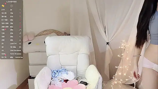 MM-feifei online show from 18, 10, 2025