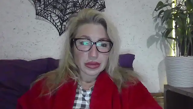 fox red lady7 online show from 4, 11, 2025