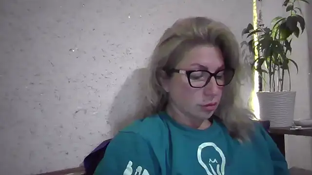 fox red lady7 online show from 15, 11, 2025