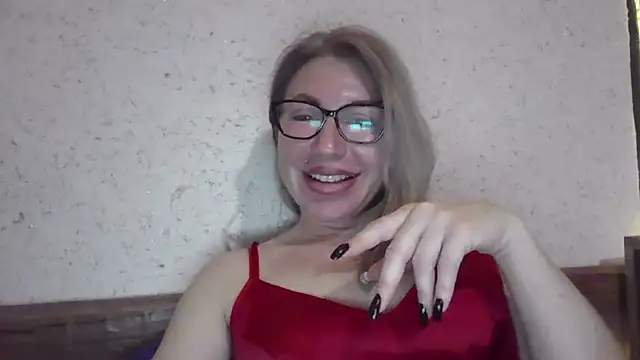 fox red lady7 online show from 27, 3, 2026