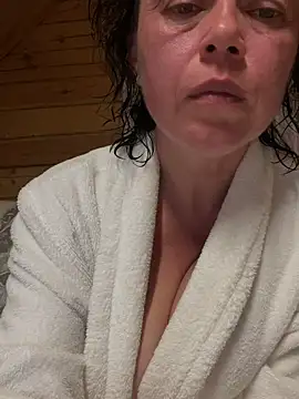 Snapshot of Kiravix chatting on 13, 6, 2026 Kiravix online show from 13, 6, 2026