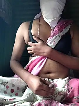 Snapshot of Rohit4500 chatting on 13, 9, 2025 Rohit4500 online show from 13, 9, 2025