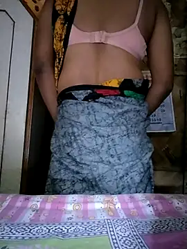 Snapshot of Rohit4500 chatting on 18, 9, 2025 Rohit4500 online show from 18, 9, 2025