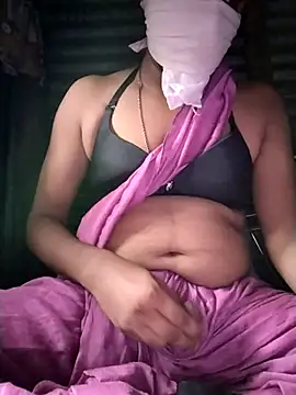 Snapshot of Rohit4500 chatting on 22, 9, 2025 Rohit4500 online show from 22, 9, 2025