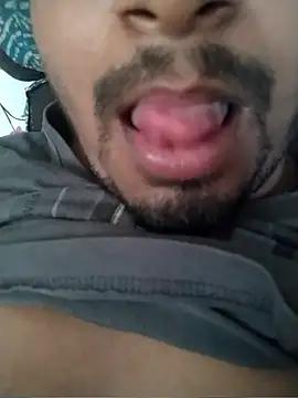 Snapshot of Rohit4500 chatting on 20, 10, 2025 Rohit4500 online show from 20, 10, 2025