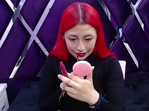 Melody Klum  online show from 9, 10, 2025