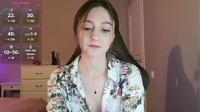 Snapshot of white_liillyy chatting on 22, 6, 2026 white liillyy online show from 22, 6, 2026