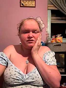 KadiSparkle online show from 30, 9, 2025