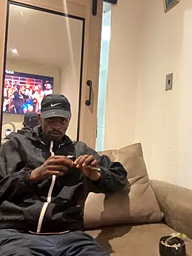 Snapshot of AllDayBbC chatting on 16, 10, 2025 AllDayBbC online show from 16, 10, 2025