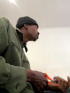 Snapshot of AllDayBbC chatting on 11, 11, 2025 AllDayBbC online show from 11, 11, 2025