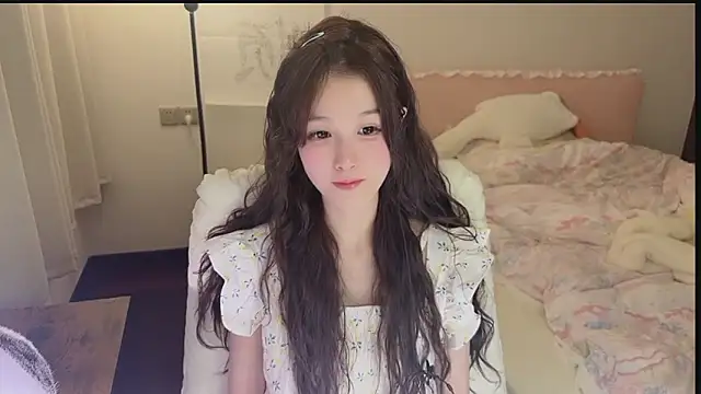 Snapshot of FuFu-puff chatting on 16, 12, 2025 FuFu-puff online show from 16, 12, 2025