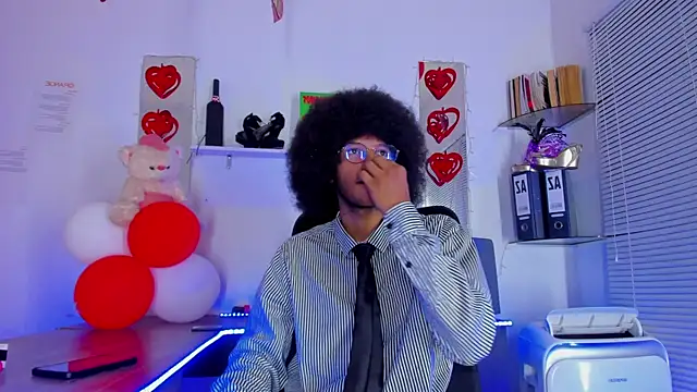 Snapshot of DEAMOL chatting on 18, 9, 2025 DEAMOL online show from 18, 9, 2025