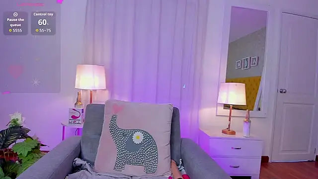 AuroraMiiller online show from 7, 10, 2025