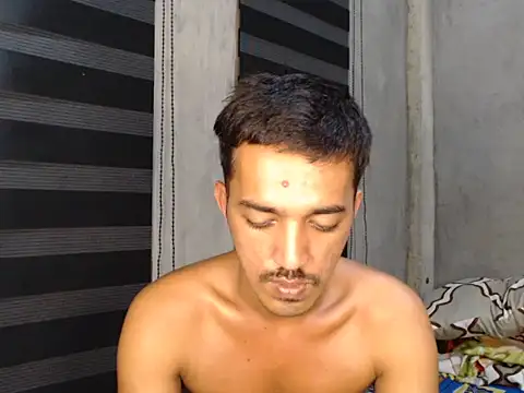 Snapshot of RowyCam chatting on 16, 9, 2025 RowyCam online show from 16, 9, 2025