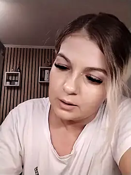 Snapshot of Mayaaaaaa_ chatting on 13, 11, 2025 Mayaaaaaa online show from 13, 11, 2025