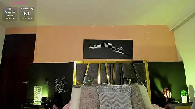 ScarletTorres online show from 4, 2, 2026