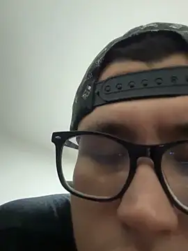 Kurtxxx22 online show from 5, 11, 2025