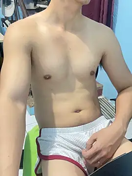 Snapshot of ieat_monsters chatting on 29, 10, 2025 ieat monsters online show from 29, 10, 2025