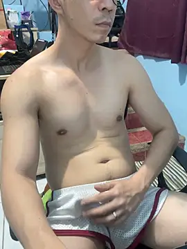 Snapshot of ieat_monsters chatting on 14, 12, 2025 ieat monsters online show from 14, 12, 2025