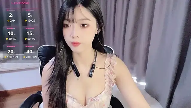 Snapshot of Cicicici-cc chatting on 1, 12, 2025 Cicicici-cc online show from 1, 12, 2025