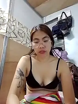 Snapshot of Deliciousgirl14 chatting on 10, 10, 2025 Deliciousgirl14 online show from 10, 10, 2025