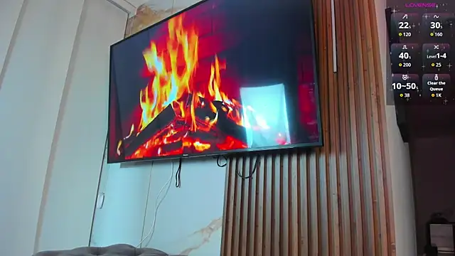 Michelle Ferrerr online show from 17, 4, 2026