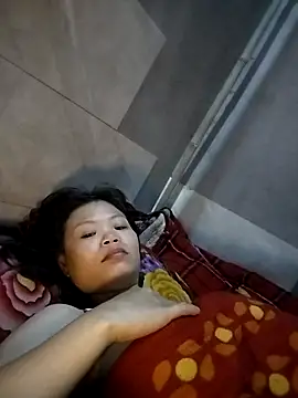 LinhNa999 online show from 1, 12, 2025