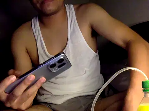 Snapshot of HFhnoiboy chatting on 13, 11, 2025 HFhnoiboy online show from 13, 11, 2025