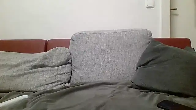 flo0083 online show from 14, 11, 2025