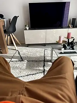 Manu97k online show from 9, 10, 2025