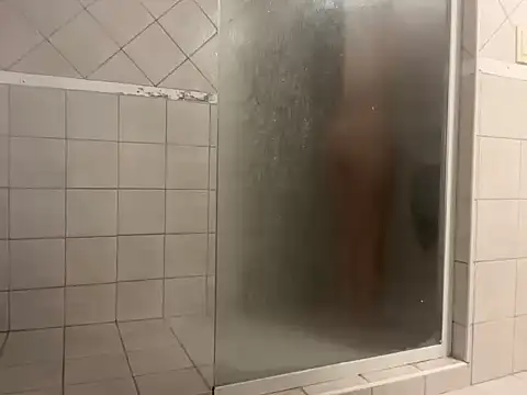 Snapshot of Sexyshygirl chatting on 2, 4, 2026 Sexyshygirl online show from 2, 4, 2026