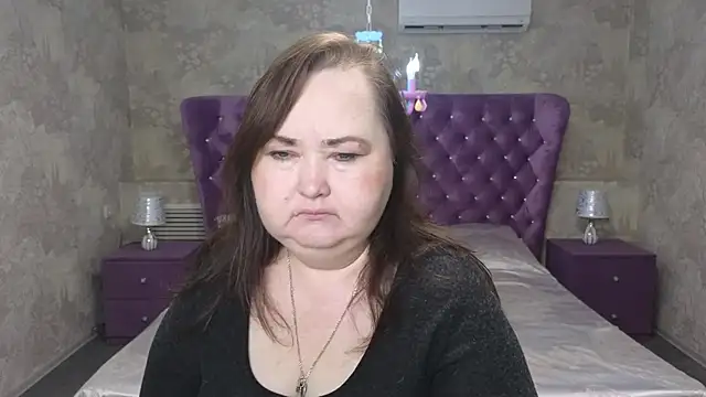 Snapshot of Eloisa_Eliot chatting on 4, 12, 2025 Eloisa Eliot online show from 4, 12, 2025