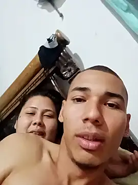 Snapshot of hera_and_kratos chatting on 20, 9, 2025 hera and kratos online show from 20, 9, 2025