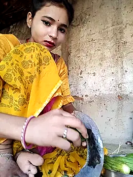 Snapshot of Deepika_joshi chatting on 6, 10, 2025 Deepika joshi online show from 6, 10, 2025