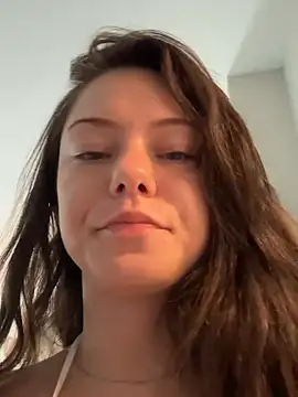 Snapshot of lilbbyily chatting on 1, 6, 2026 lilbbyily online show from 1, 6, 2026