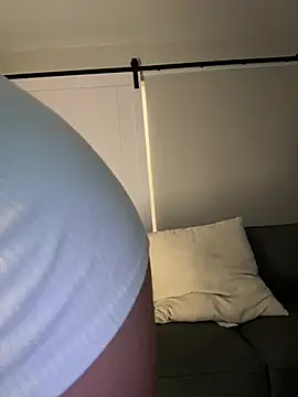 Snapshot of lilbbyily chatting on 23, 6, 2026 lilbbyily online show from 23, 6, 2026