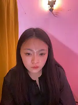 Julia-Elsa online show from 28, 9, 2025