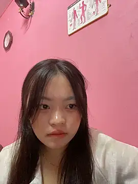 Julia-Elsa online show from 14, 10, 2025