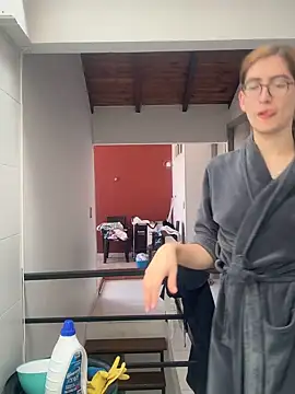 rousseblossom online show from 26, 4, 2026