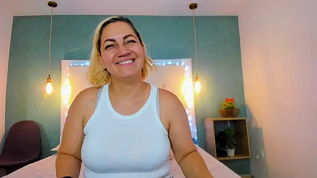 Heidy milf online show from 28, 11, 2025