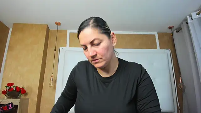 Snapshot of Heidy_milf chatting on 10, 6, 2026 Heidy milf online show from 10, 6, 2026