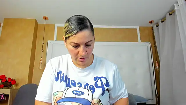 Heidy milf online show from 22, 6, 2026
