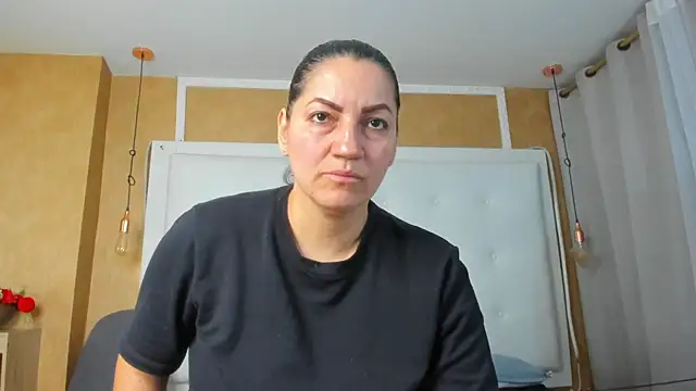 Heidy milf online show from 23, 6, 2026